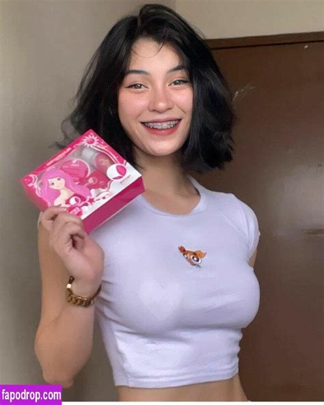 Criselda Alvarez / criseldalvarez leaks from OnlyFans.